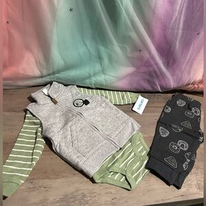 Carters NWT 3pc Set